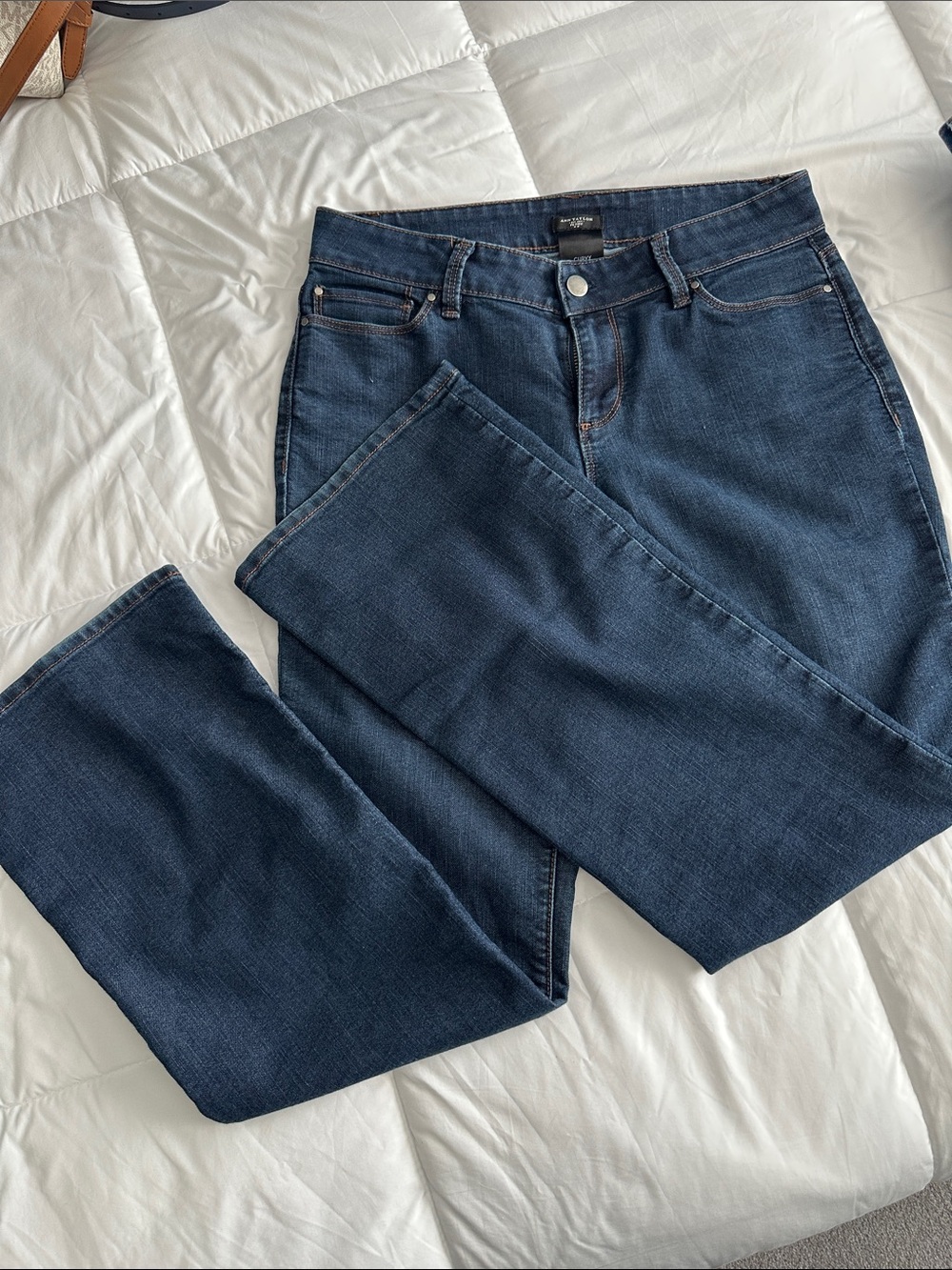 Ann Taylor Straight-Leg Jeans in Dark Blue Wash